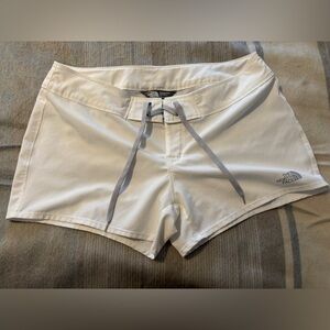 The North Face women's white board shorts size 10 quick dry lightweight